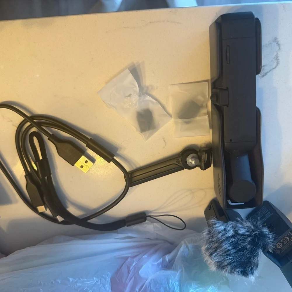 DJI Pocket 2 Creator Combo with Black and Gray Case BRAND NEW NEVER BEEN USED